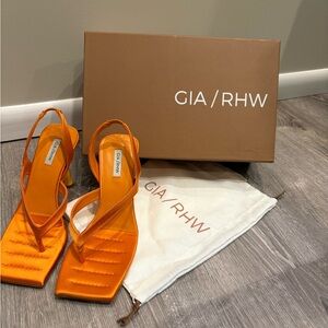 GIA/RHW Rosie 12 Satin Orange New Slingbacks SZ 35